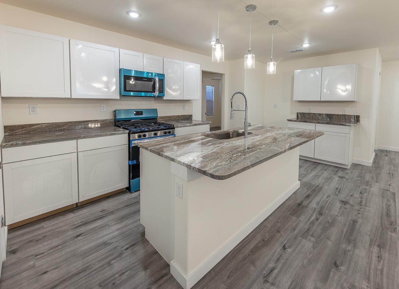 Property Photo: 110 79th Street TX 79404