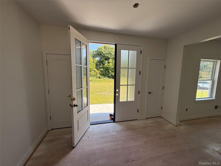 Property Photo:  7 Morrow Court  NY 12586 