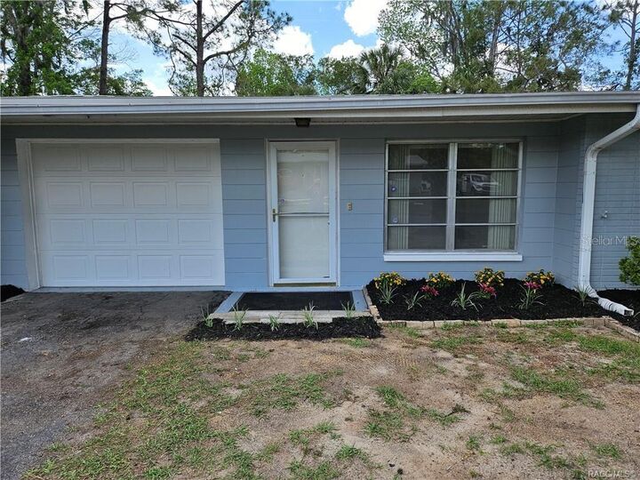 Property Photo:  7517 W 7 Rivers Drive  FL 34429 