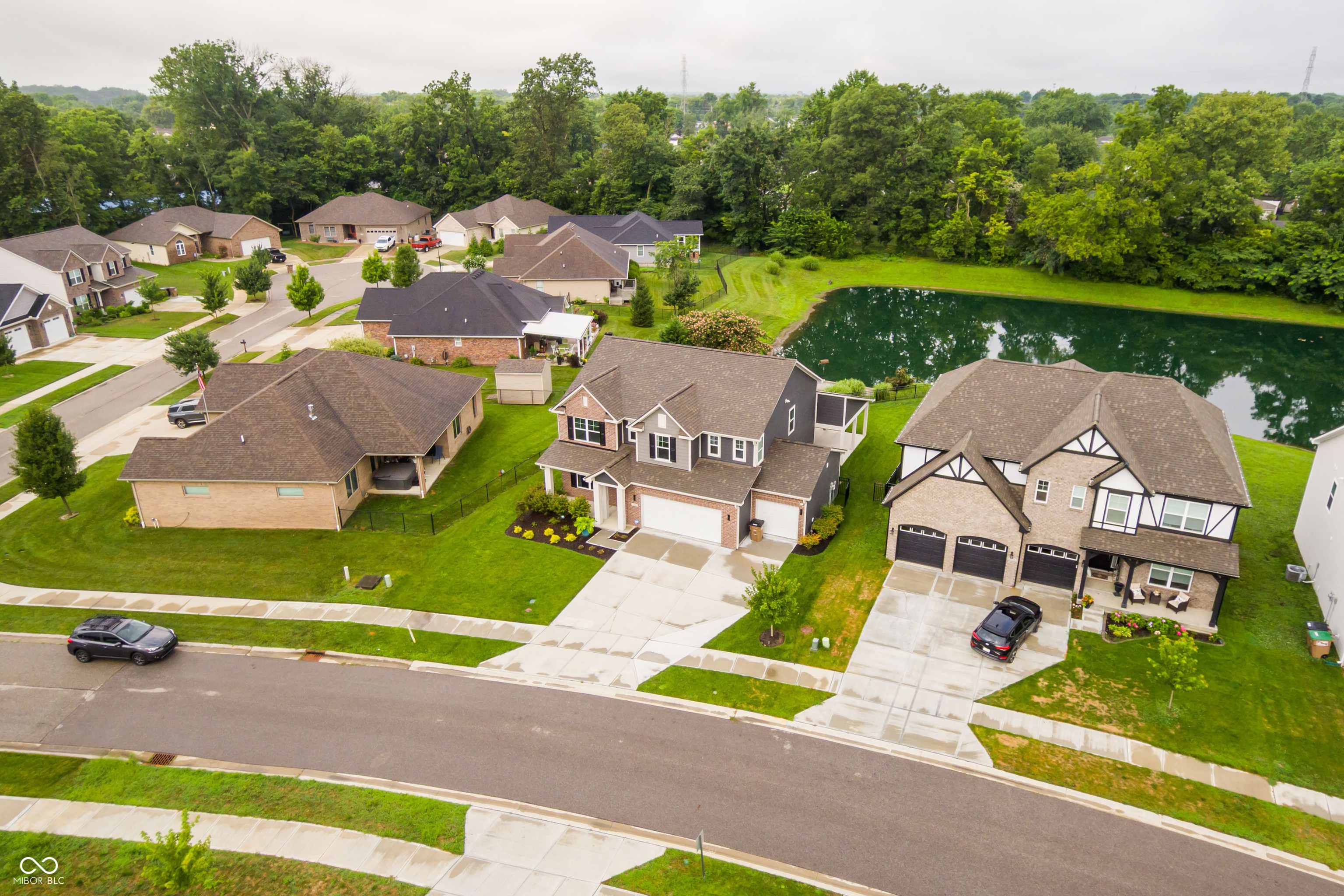 Property Photo: 2736 Victory Drive IN 47203