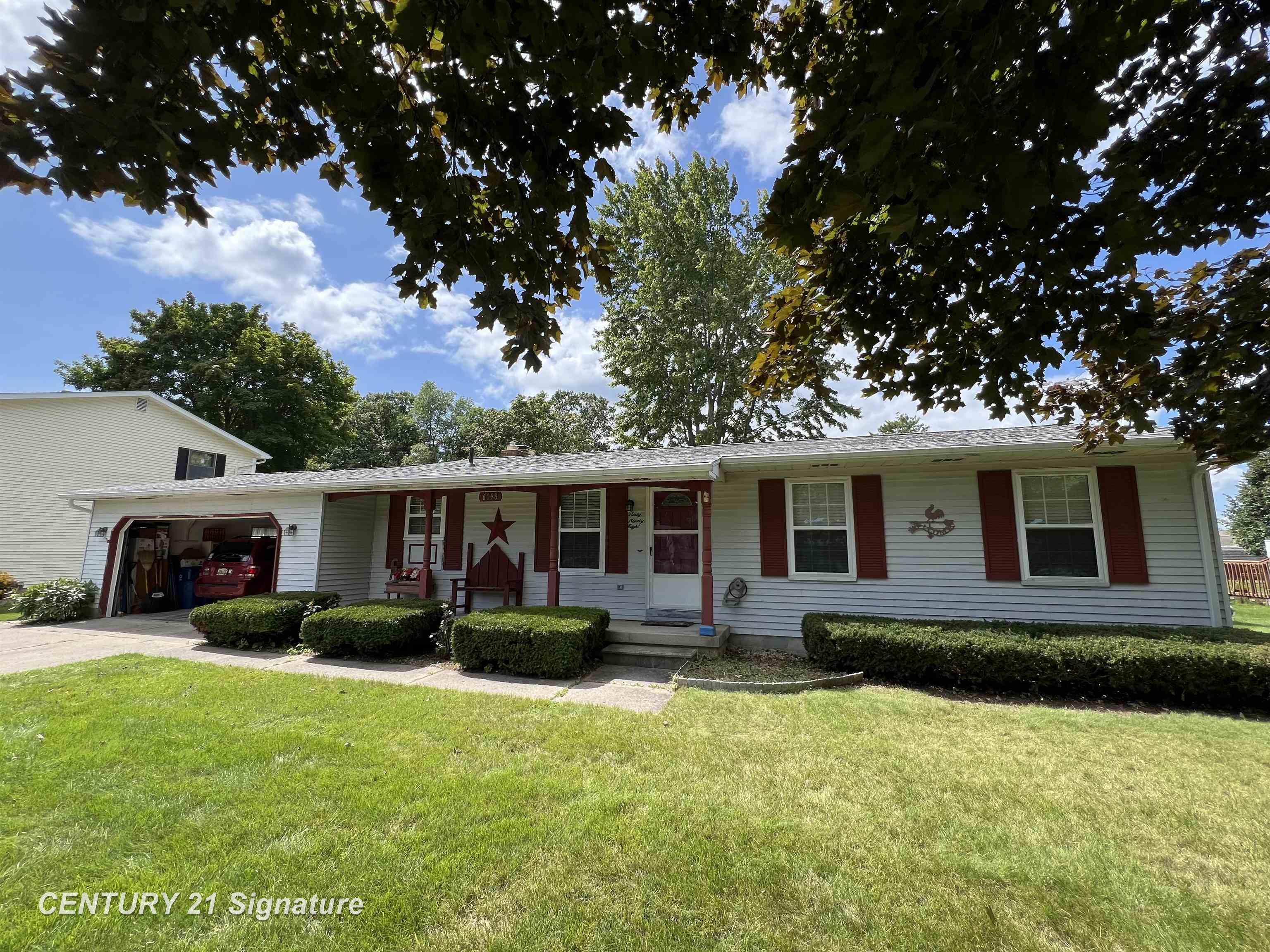 Property Photo: 6098 Coventry Drive MI 48473