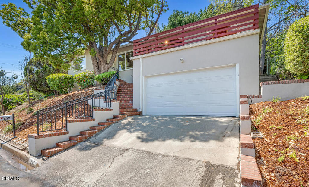 Property Photo: 255 Malcolm Drive CA 91105