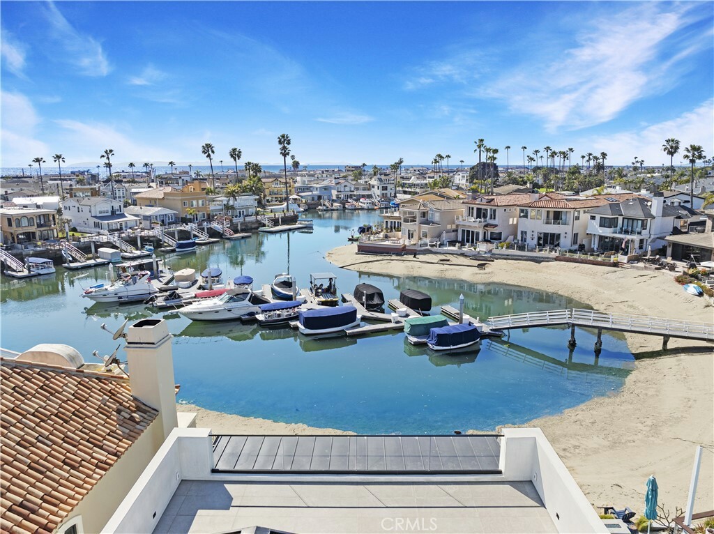 Property Photo: 20 Balboa Coves CA 92663