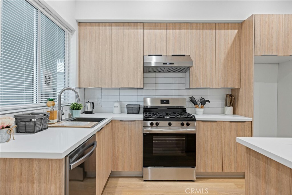 Property Photo: 13857 Leffingwell Road CA 90604