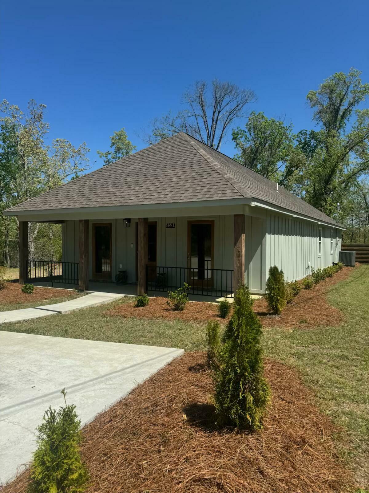 Property Photo: 420 Road 1282 MS 38804