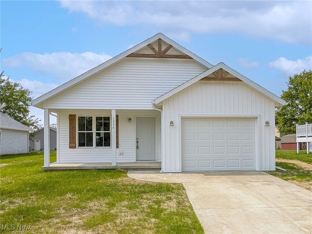 Property Photo: 1996 E Oldgate Road OH 44870