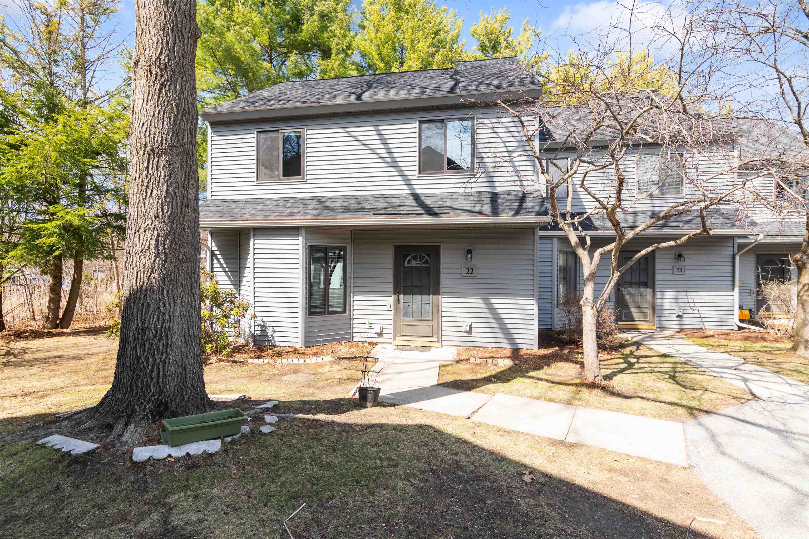 Property Photo: 22 Chelsea Circle VT 05403-7260