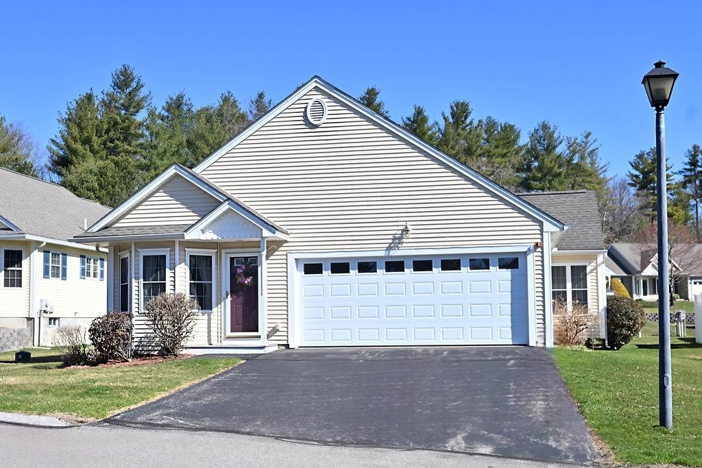 Property Photo: 1 Halsey Court NH 03052