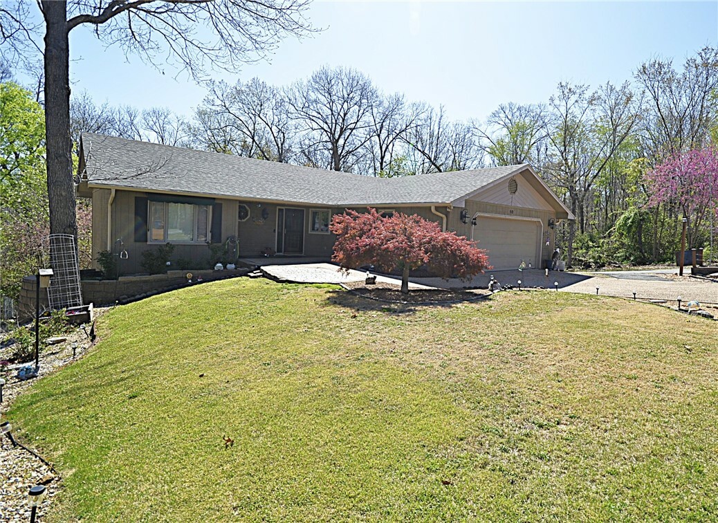 Property Photo: 10 Brentwood Drive AR 72715