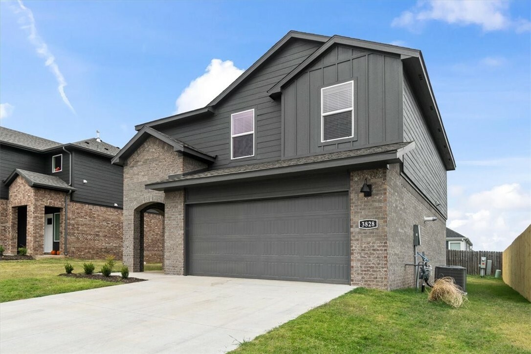 Property Photo: 1963 Larkspur Street AR 72762