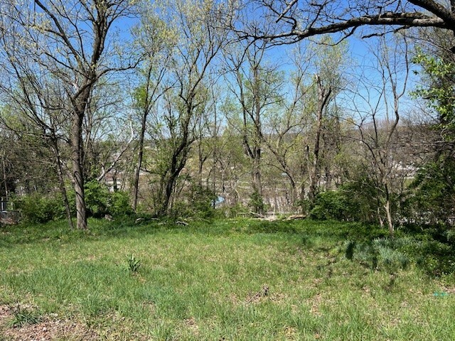 Property Photo:  607 E Milum Avenue  AR 72601 