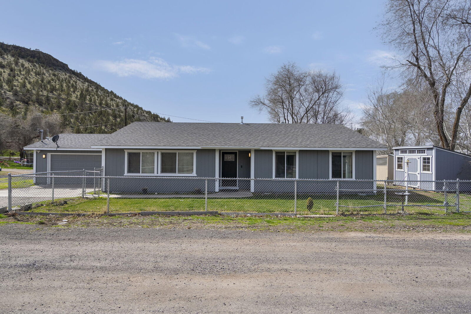 Property Photo: 1901 SE Paulina Highway OR 97754