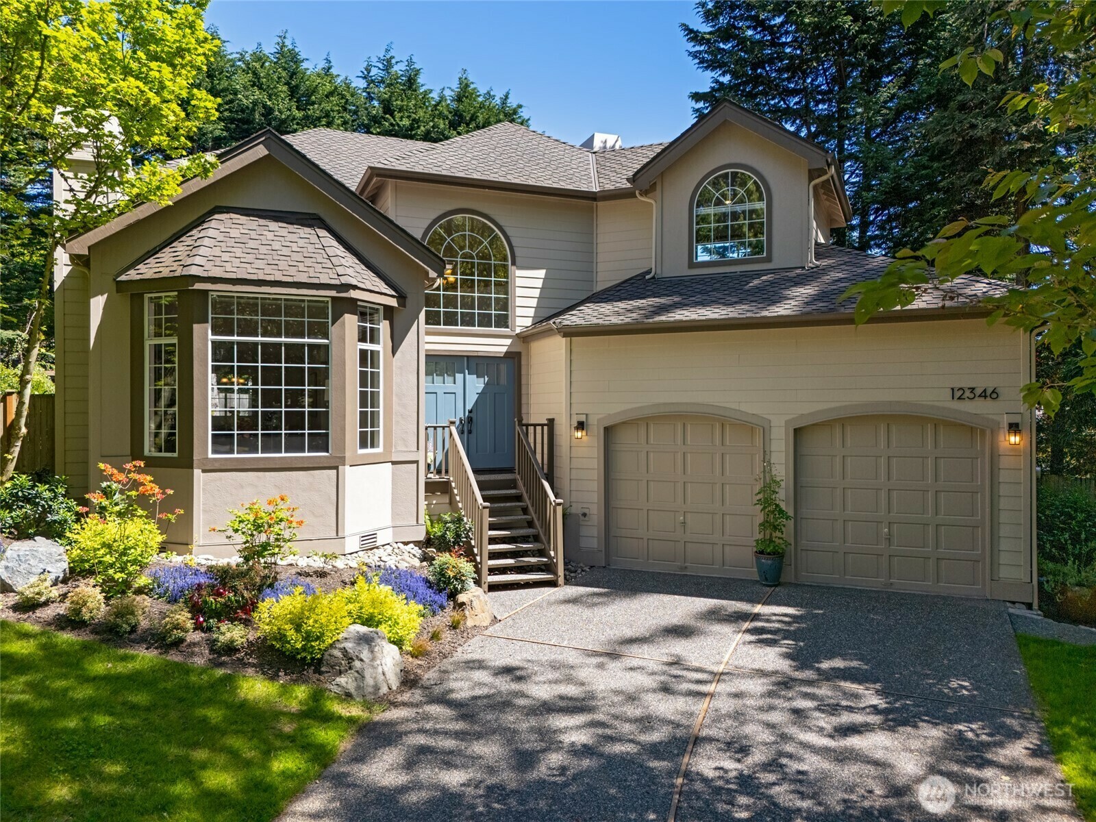Property Photo: 12346 76th Avenue NE WA 98034