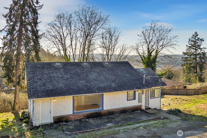 Property Photo:  6850 S 133rd Street  WA 98178 