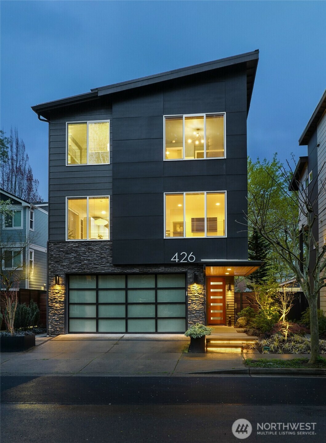 Property Photo: 426 3rd Court NW WA 98027