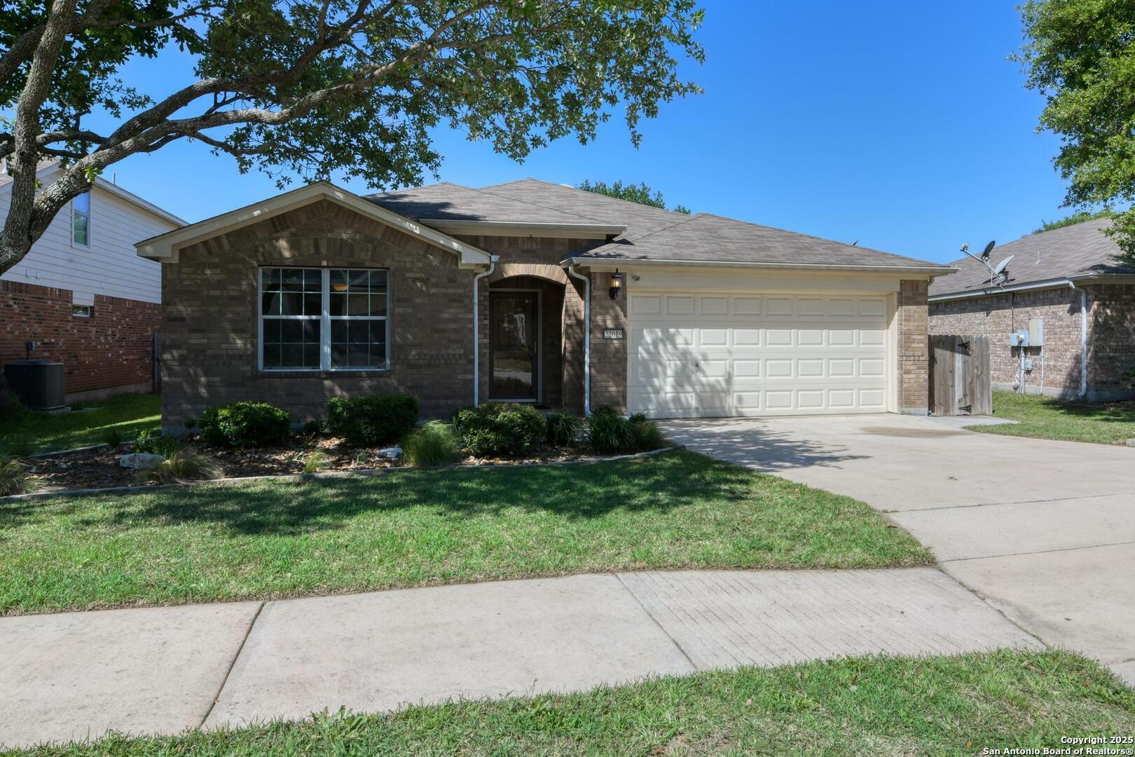 Property Photo: 22019 Diamond Chase TX 78259