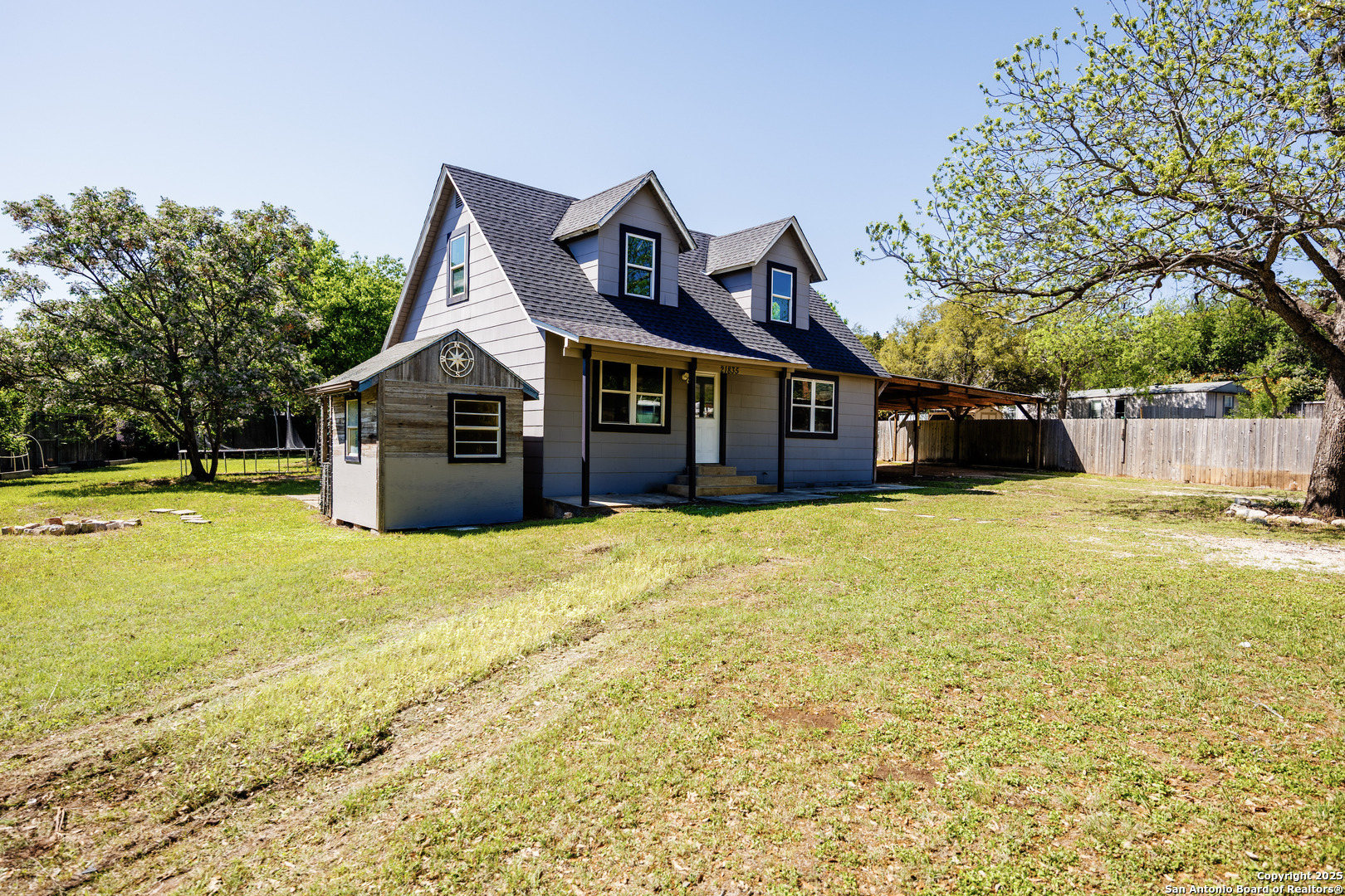 Property Photo: 21835 Stonewall TX 78256