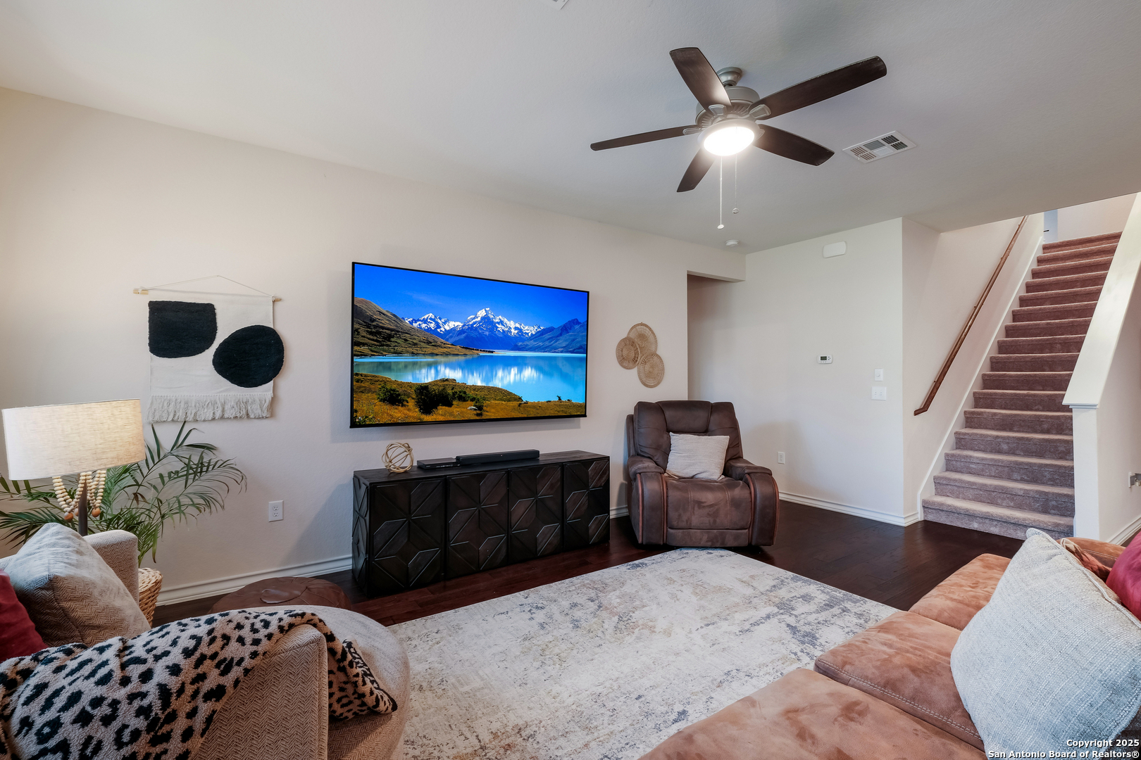 Property Photo: 5714 Willow Creek TX 78266