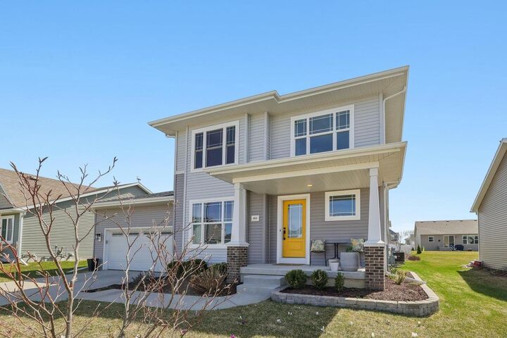 869 Hawthorn Drive  Sun Prairie WI 53590 photo