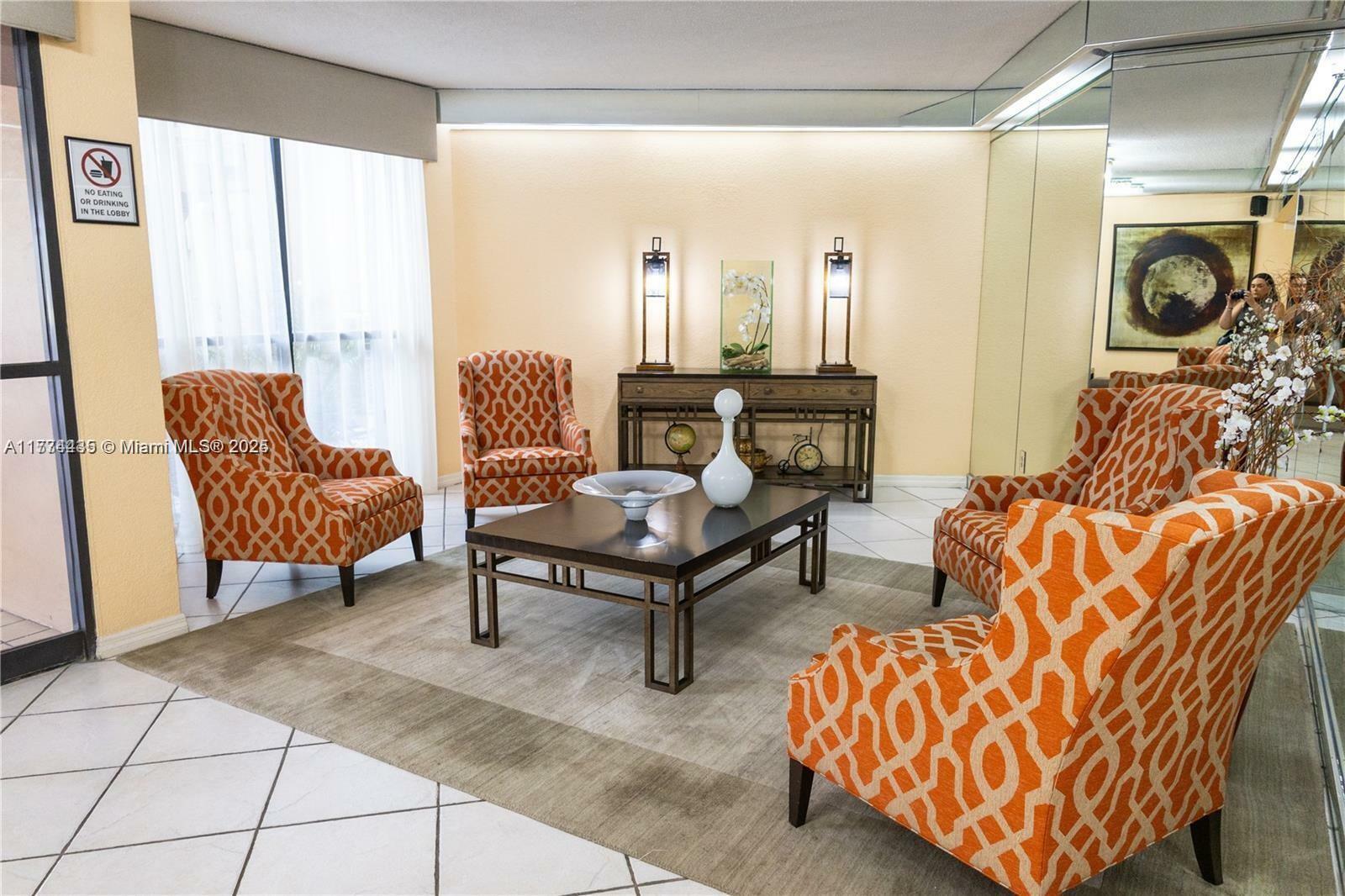 Property Photo: 1300 Saint Charles Pl Ph21 FL 33026