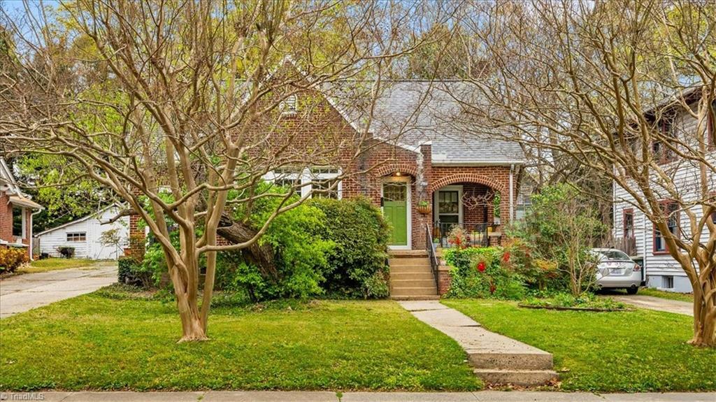 706 Chestnut Street  Greensboro NC 27405 photo