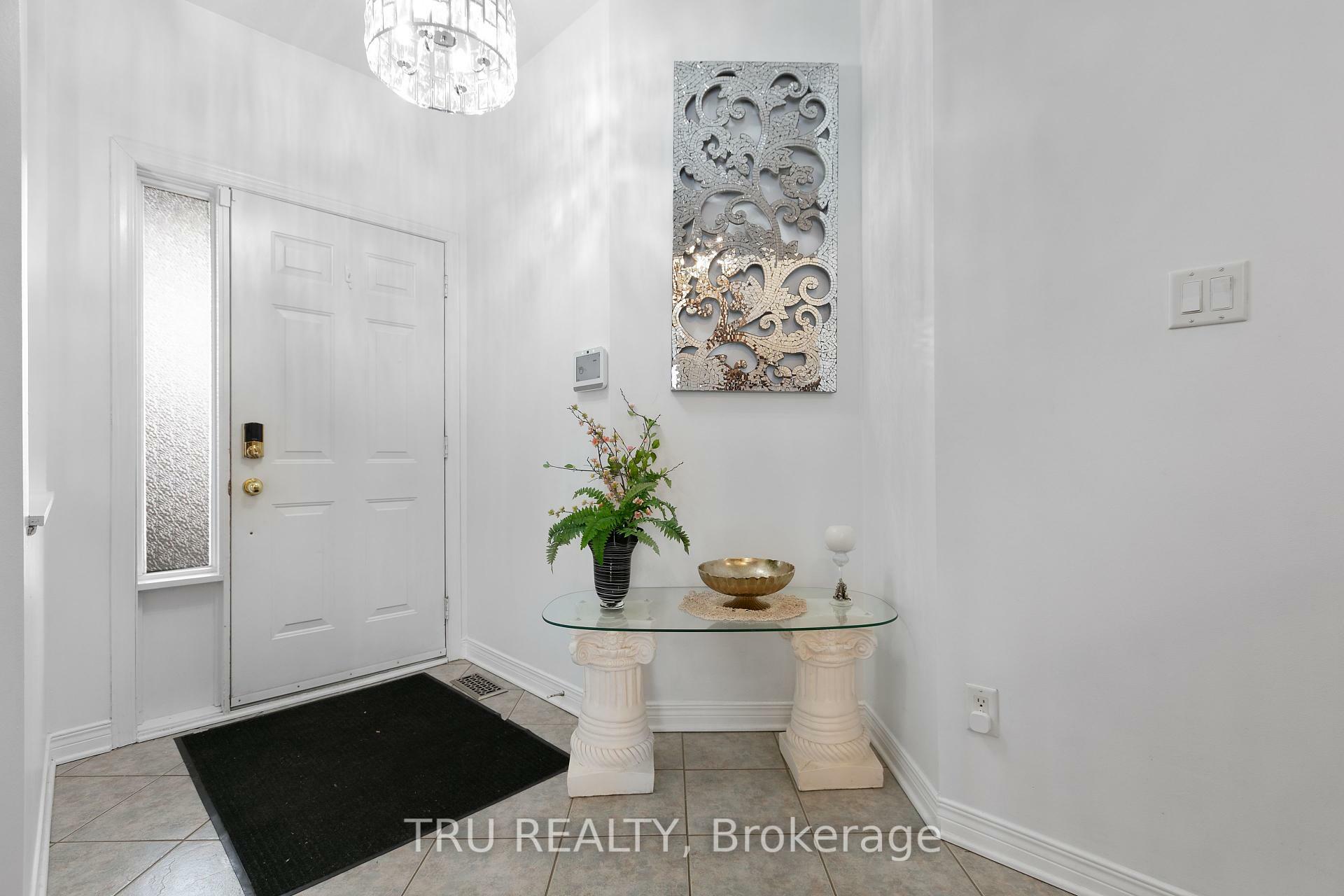 Property Photo: 18 Gannet Street W ON K1K 4T7