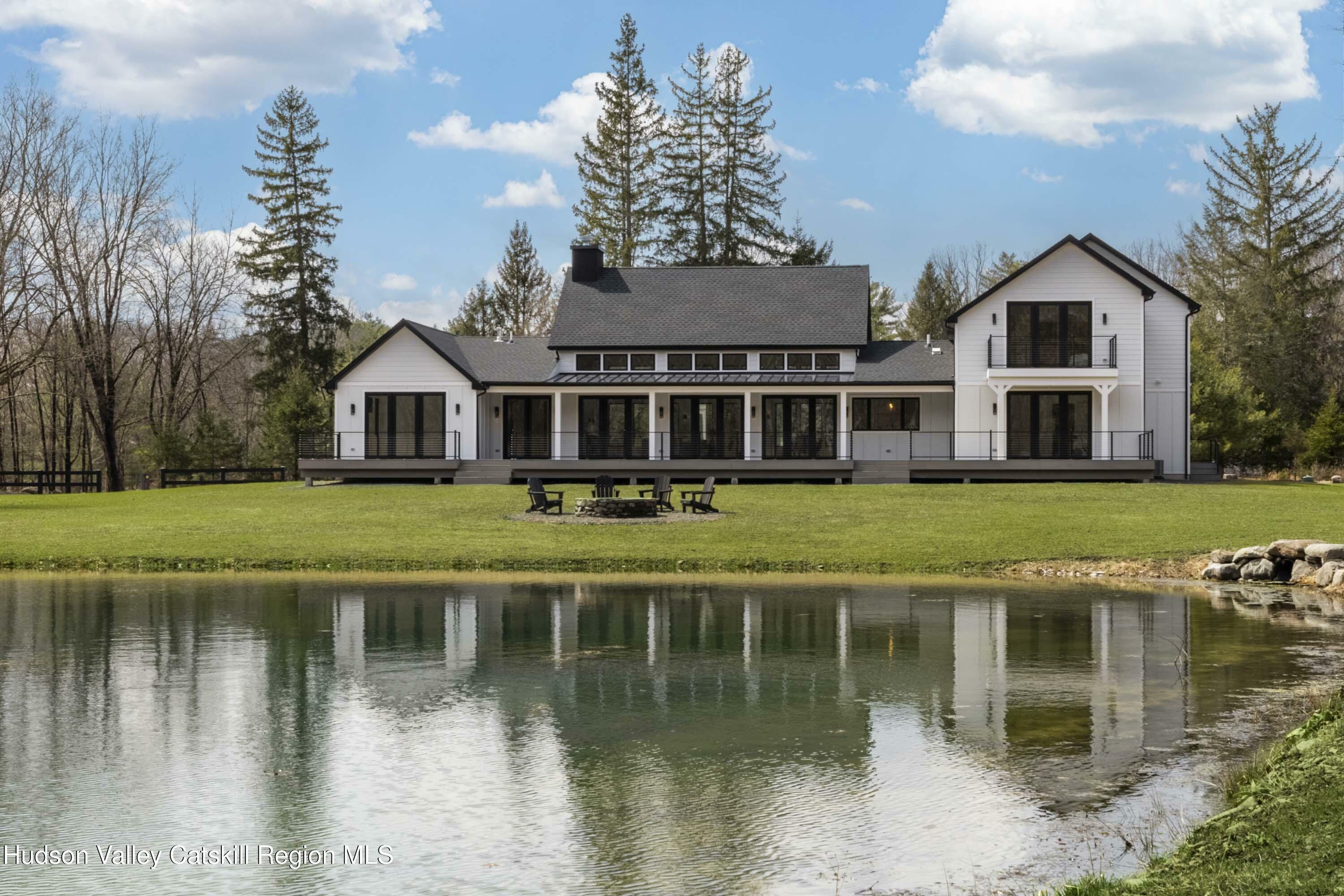 Property Photo: 462 Mettacahonts NY 12404