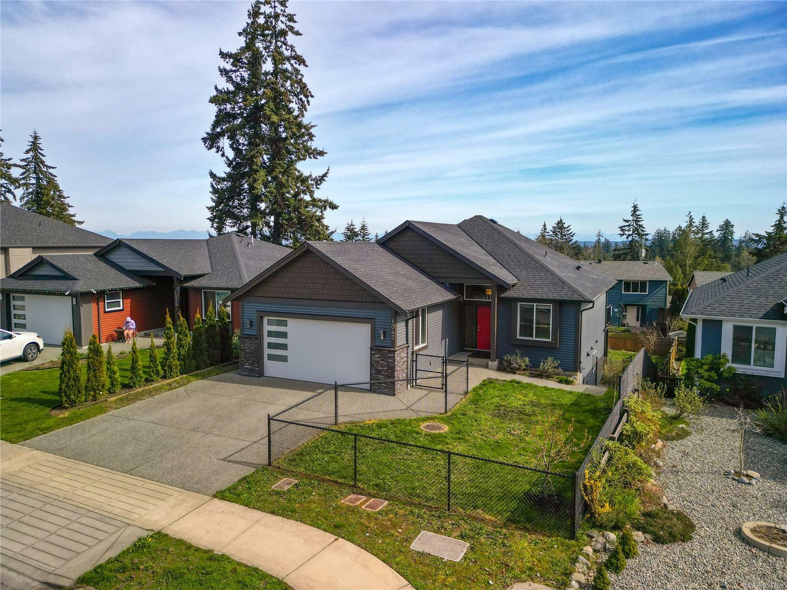 Property Photo: 1042 Shelby Ann Ave BC V9R 0H8