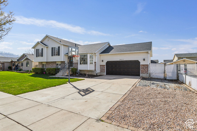 Property Photo: 1411 W 2100 S UT 84087
