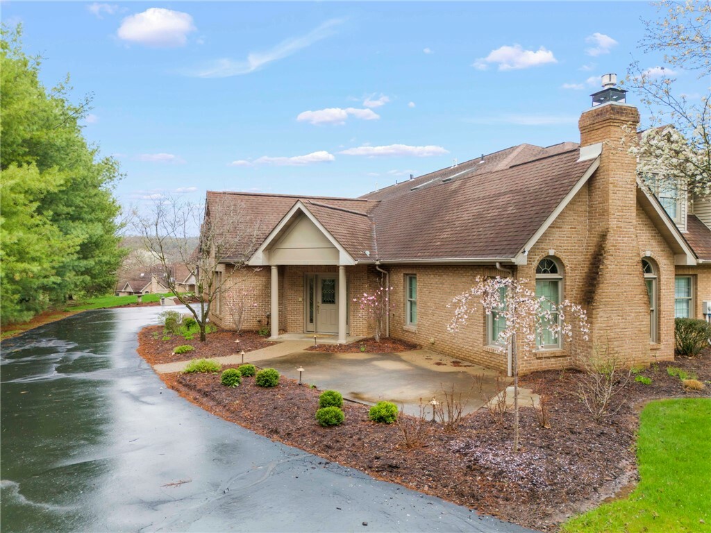 Property Photo: 322 Village Green Dr PA 15317