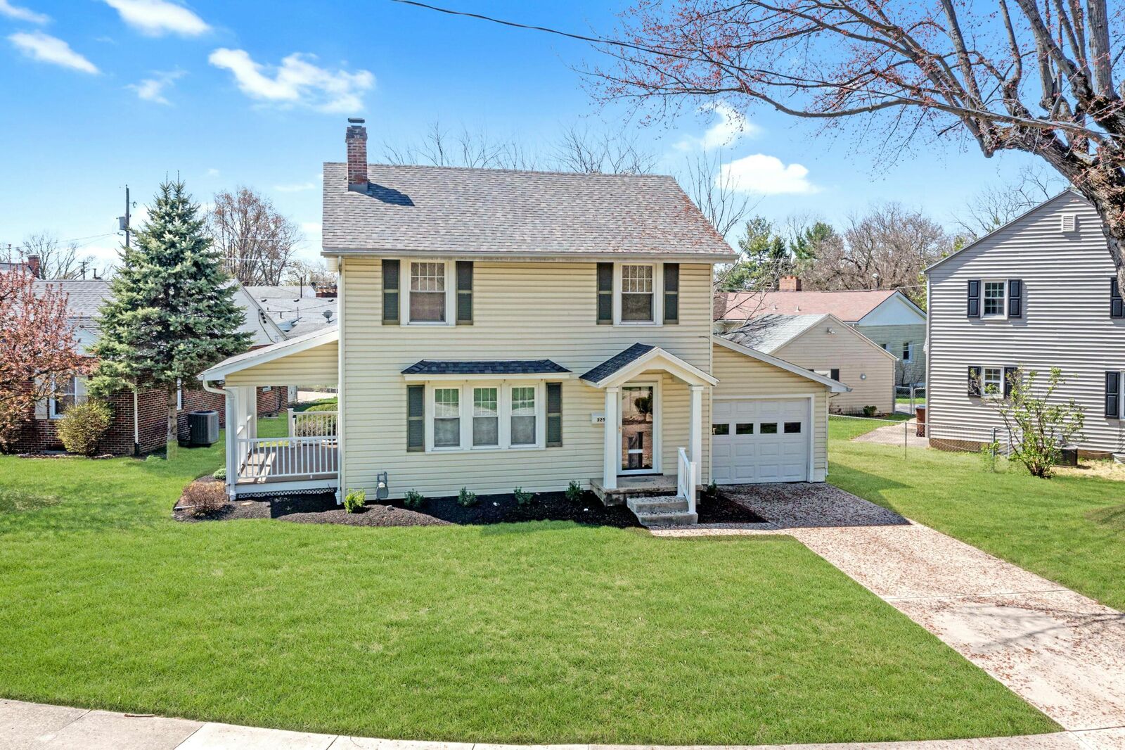Property Photo:  325 E Roseland Avenue  OH 45503 