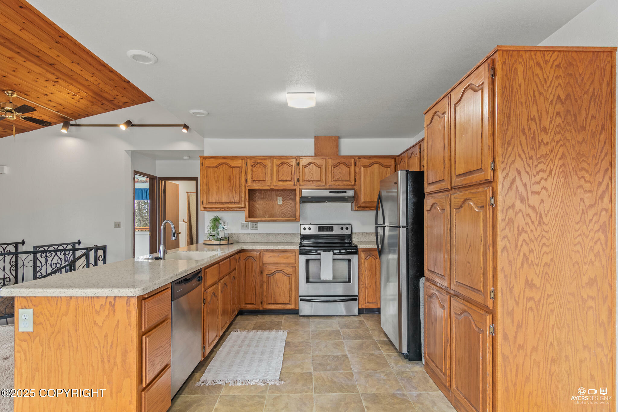 Property Photo: 360 Green Court AK 99669