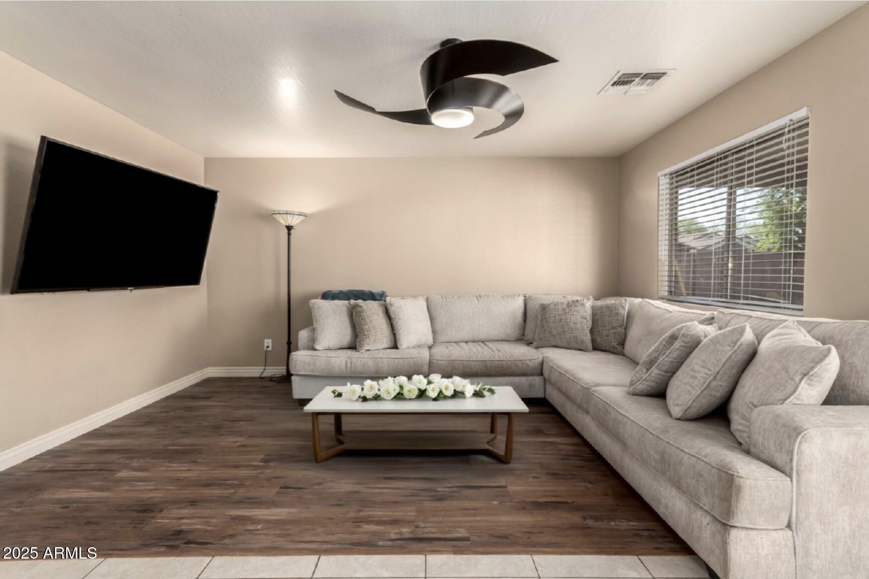 Property Photo: 3422 W Sunland Avenue AZ 85041