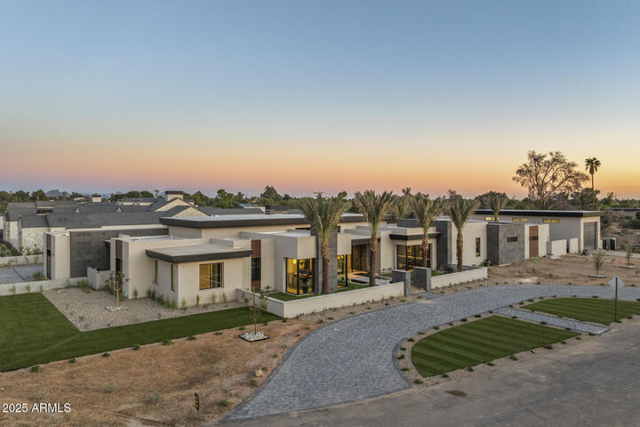 Property Photo:  7001 E Paradise Drive  AZ 85254 