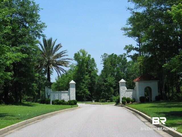 Property Photo: 33 Viale Bellezza AL 36532