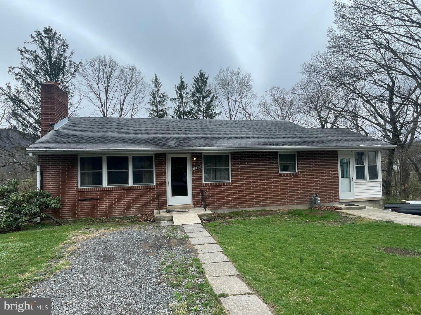 Property Photo: 11809 Bayberry Avenue MD 21502