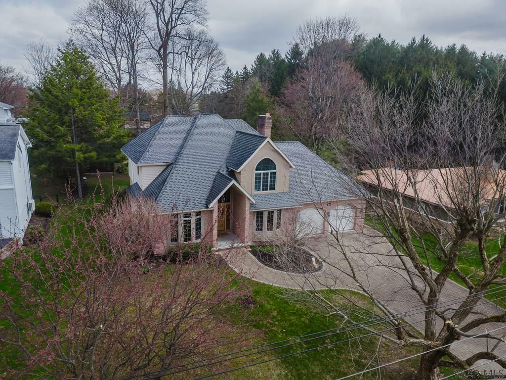 Property Photo: 315 Beaver Court PA 15905