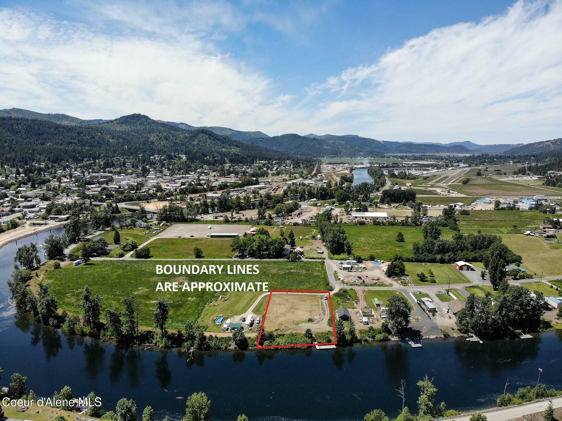 Property Photo: 397 E Meadowhurst Dr ID 83861