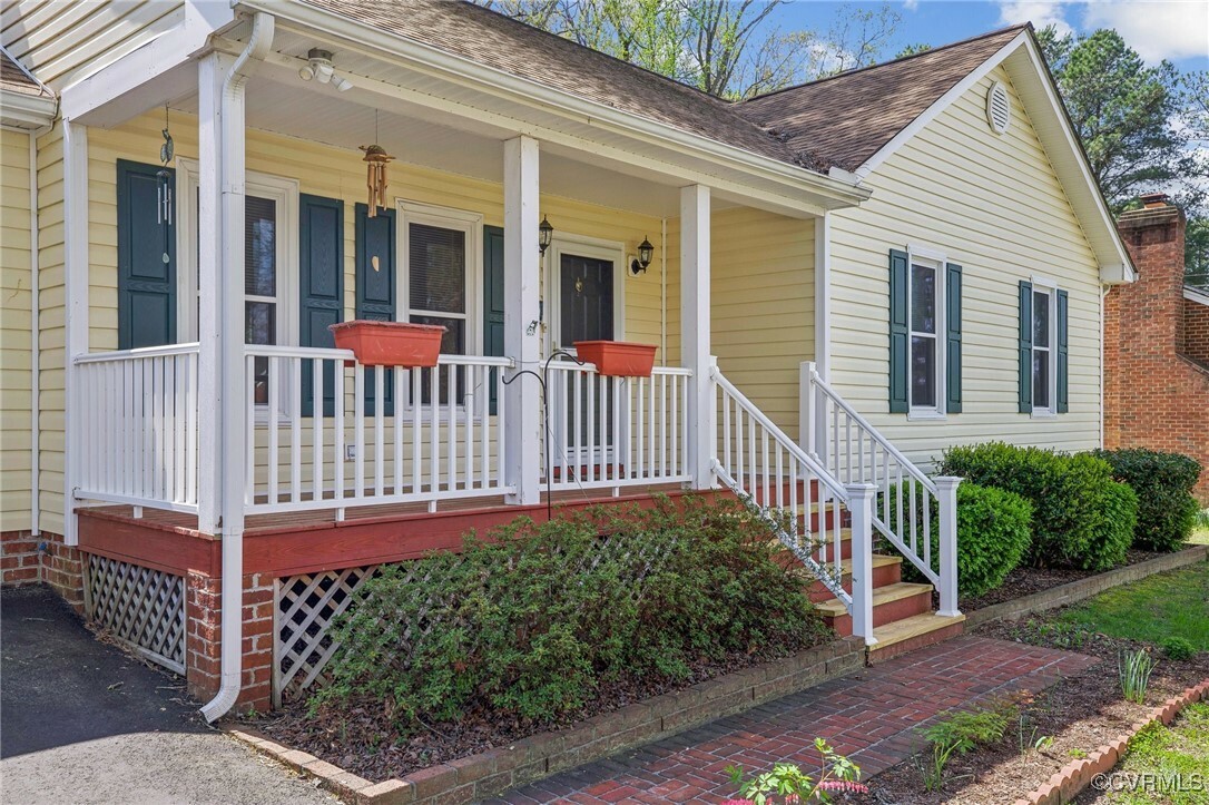 Property Photo: 7149 Shannonwood Court VA 23111