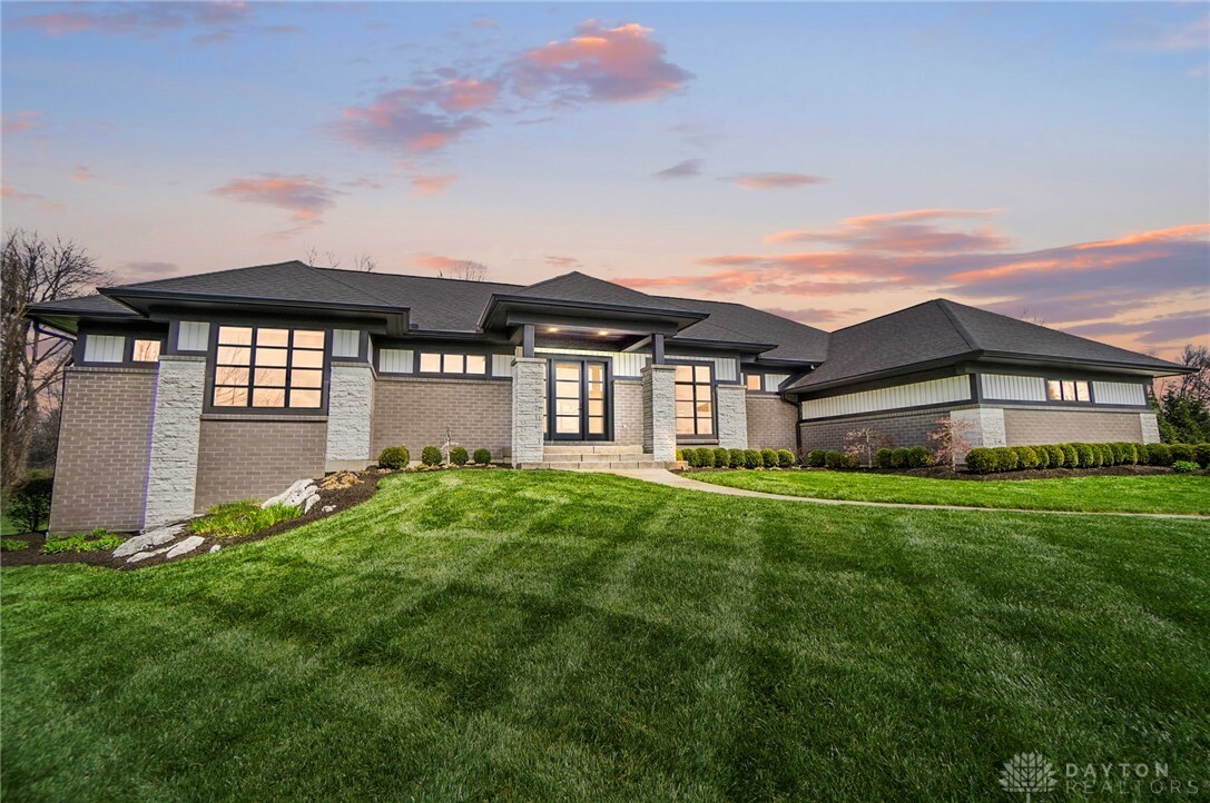Property Photo: 266 Fox Meadow Court OH 45385