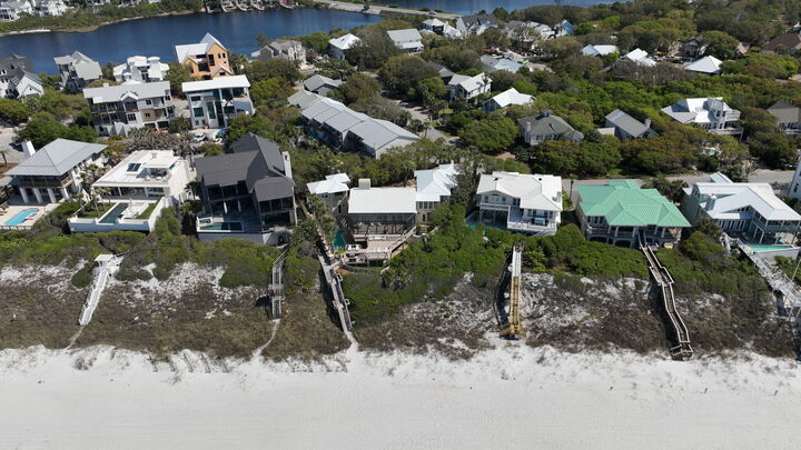 Property Photo:  239 Pelican Circle  FL 32461 