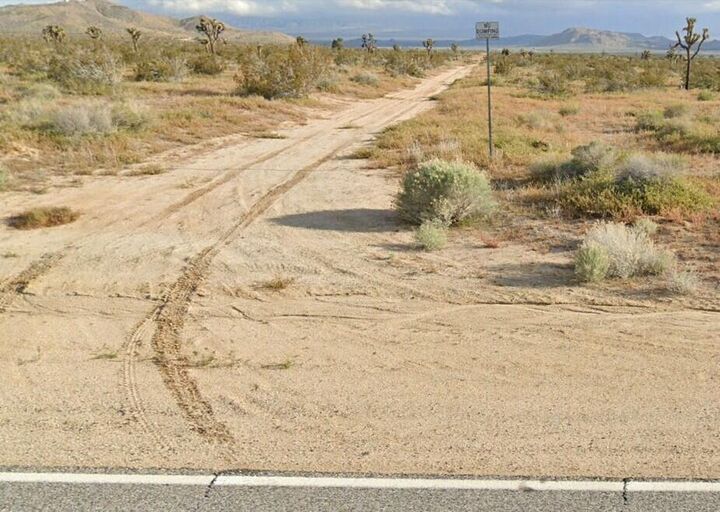 Property Photo:  15600 E Ave H  CA 93535 