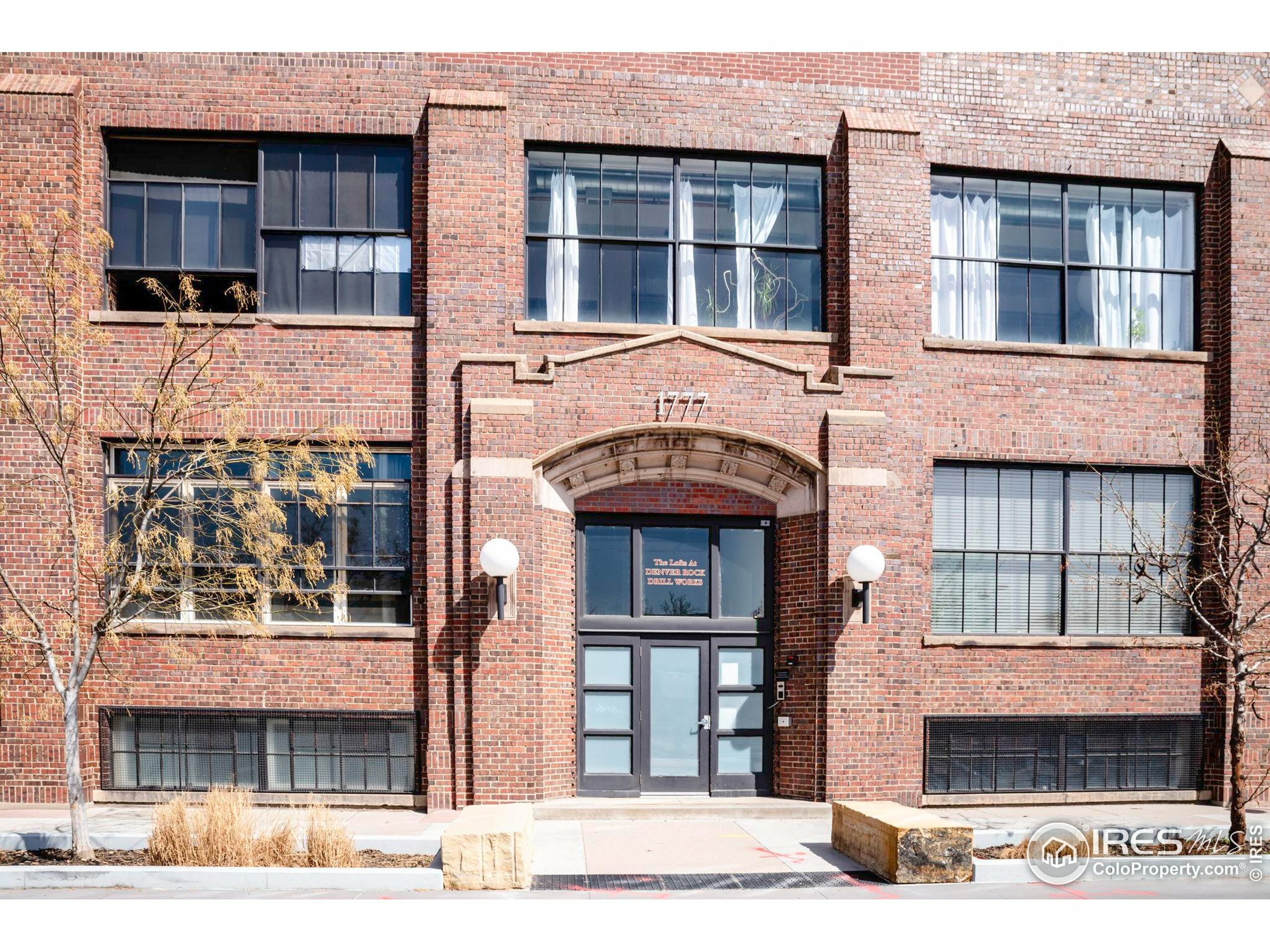 Property Photo: 1777 E 39th Ave #209 CO 80205