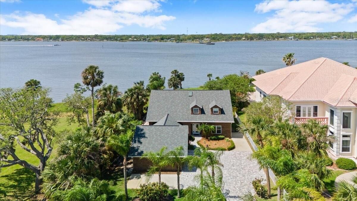 Property Photo:  1517 N Halifax Avenue  FL 32118 