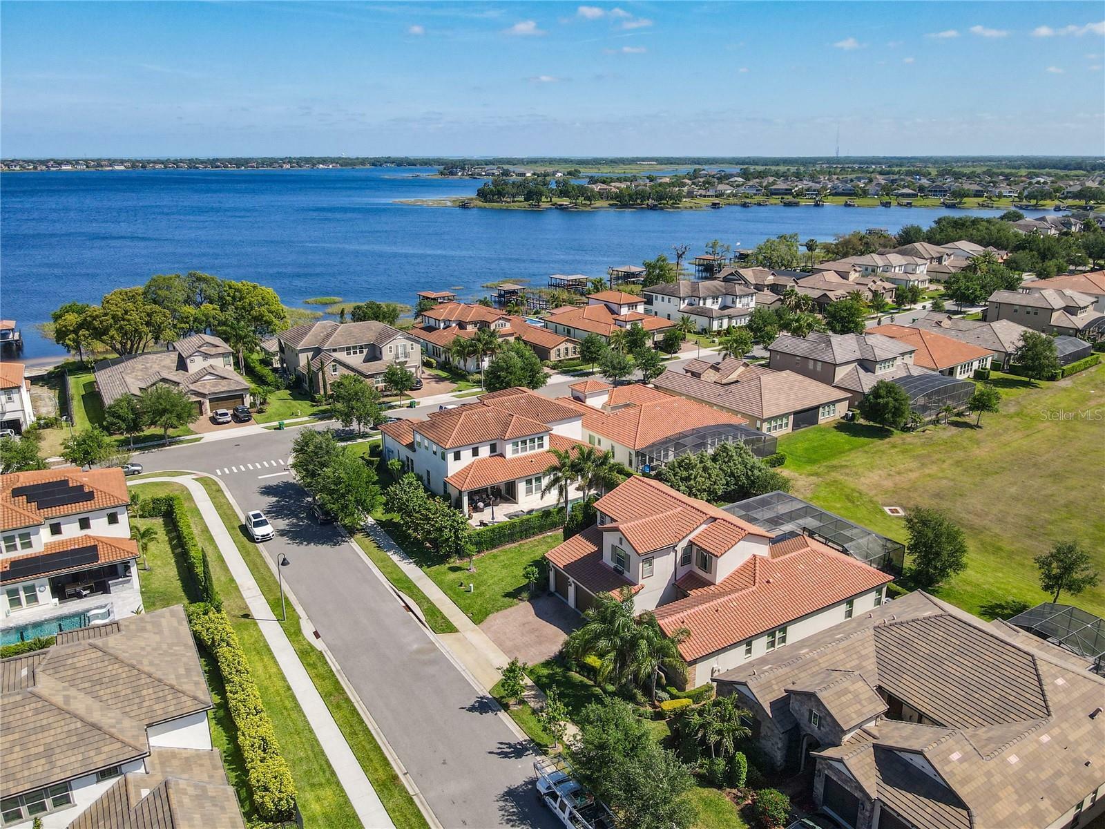 Property Photo: 16675 Otterchase Lane FL 34787