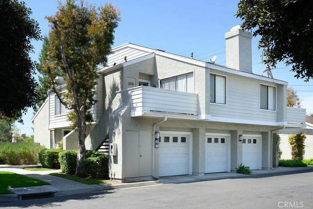 Property Photo:  369 Deerfield 35  CA 92606 