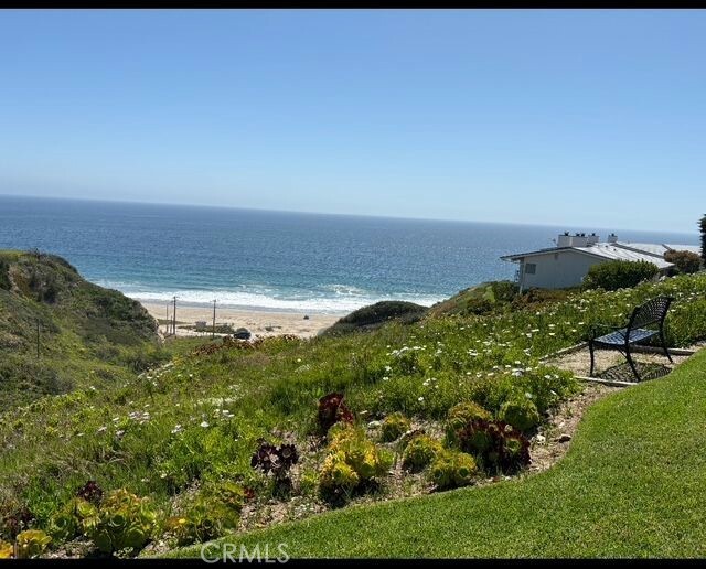 Property Photo: 6824 Las Olas Way CA 90265