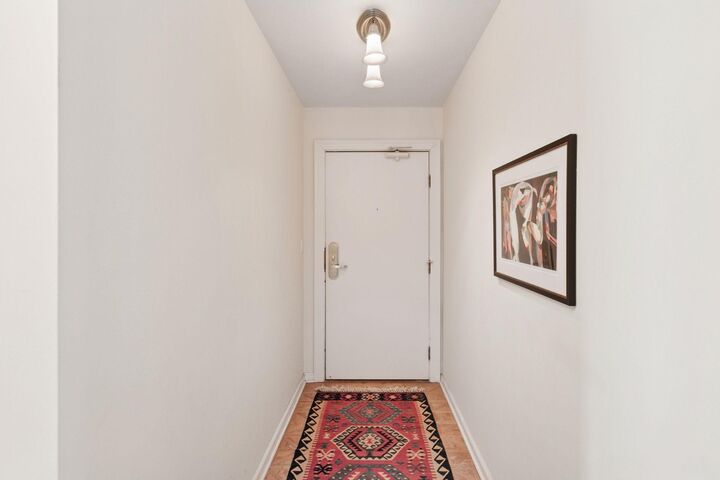 Property Photo: 1235 Yale Place 1505 MN 55403