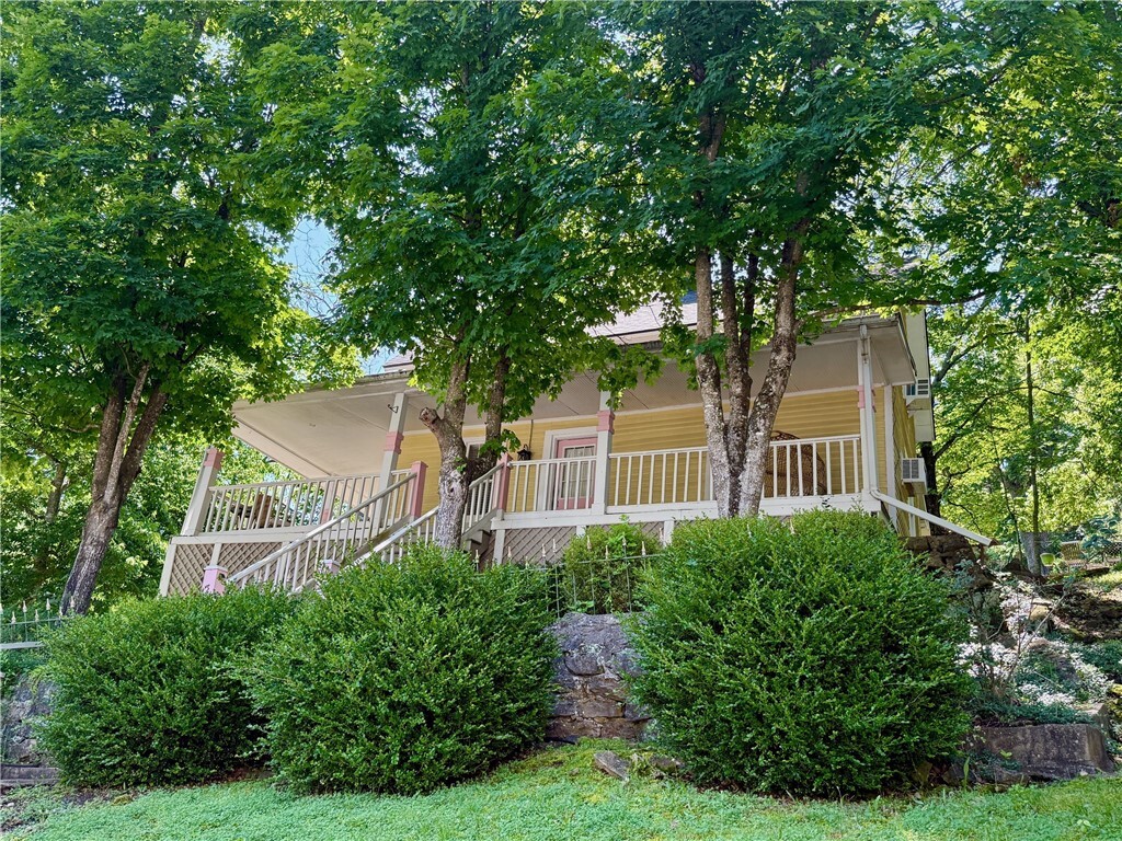 19 First Street  Eureka Springs AR 72632 photo