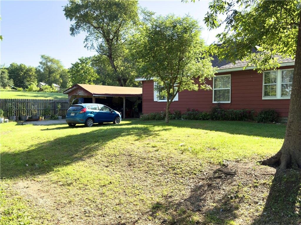 Property Photo:  366 Spring Avenue  AR 72722 